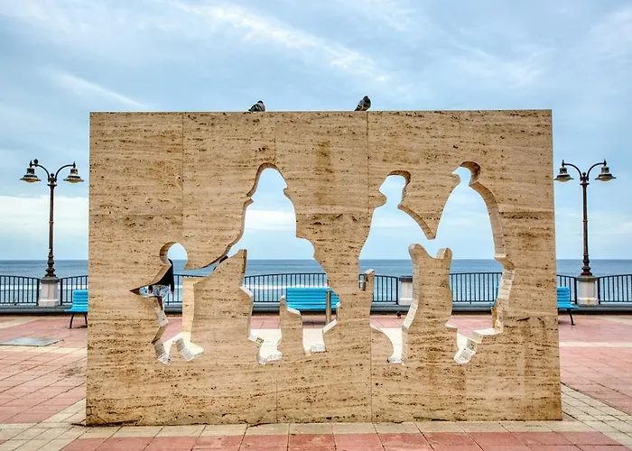 Modern 2 Bedroom In The Heart Of * Слима