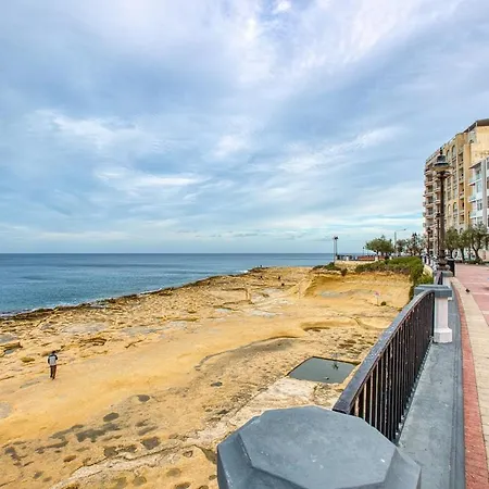 Modern 2 Bedroom In The Heart Of * Sliema