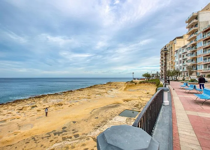 Modern 2 Bedroom In The Heart Of * Sliema